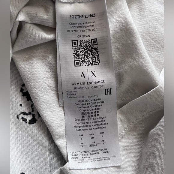 Authentic Vintage Armani Exchange T-shirt size Small - Picture 5 of 10